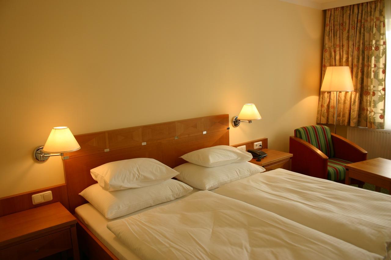 Badener Hof Otel Dış mekan fotoğraf